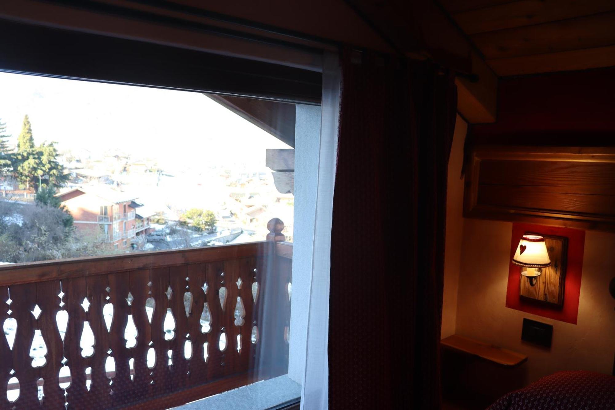 שרבנסו Agriturismo B&B Chevres A Cheval מראה חיצוני תמונה