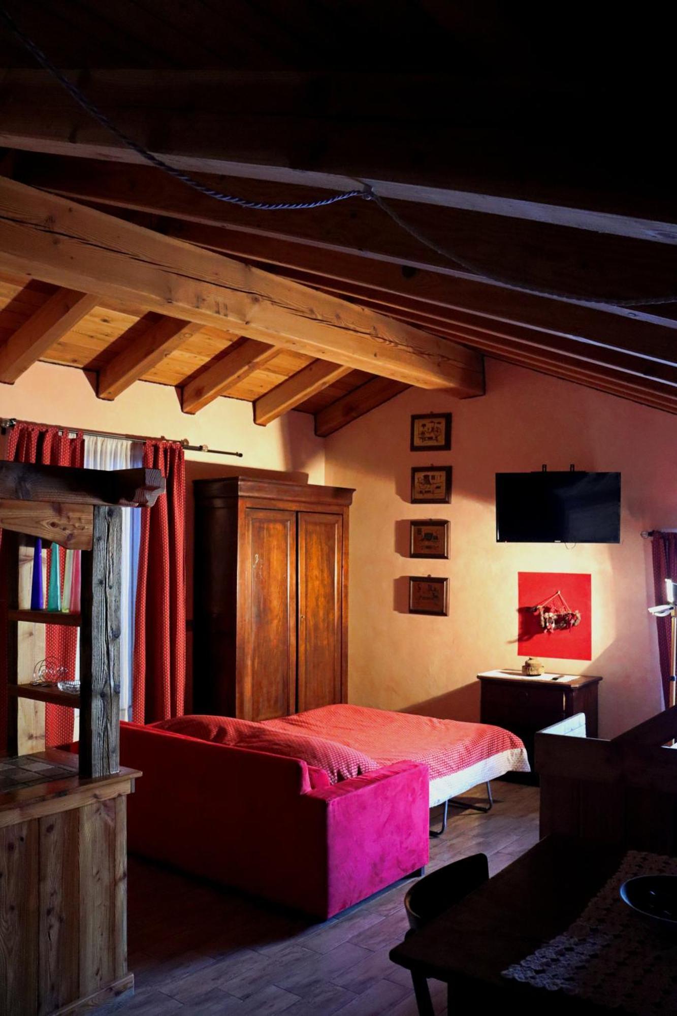 שרבנסו Agriturismo B&B Chevres A Cheval מראה חיצוני תמונה
